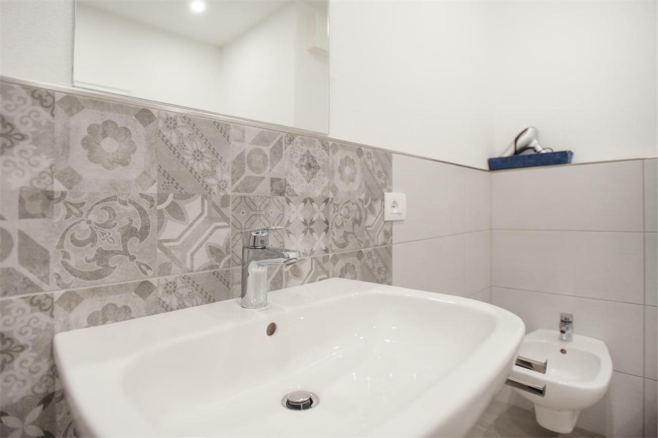 Residenza Picalof Apartment Torbole Sul Garda ภายนอก รูปภาพ