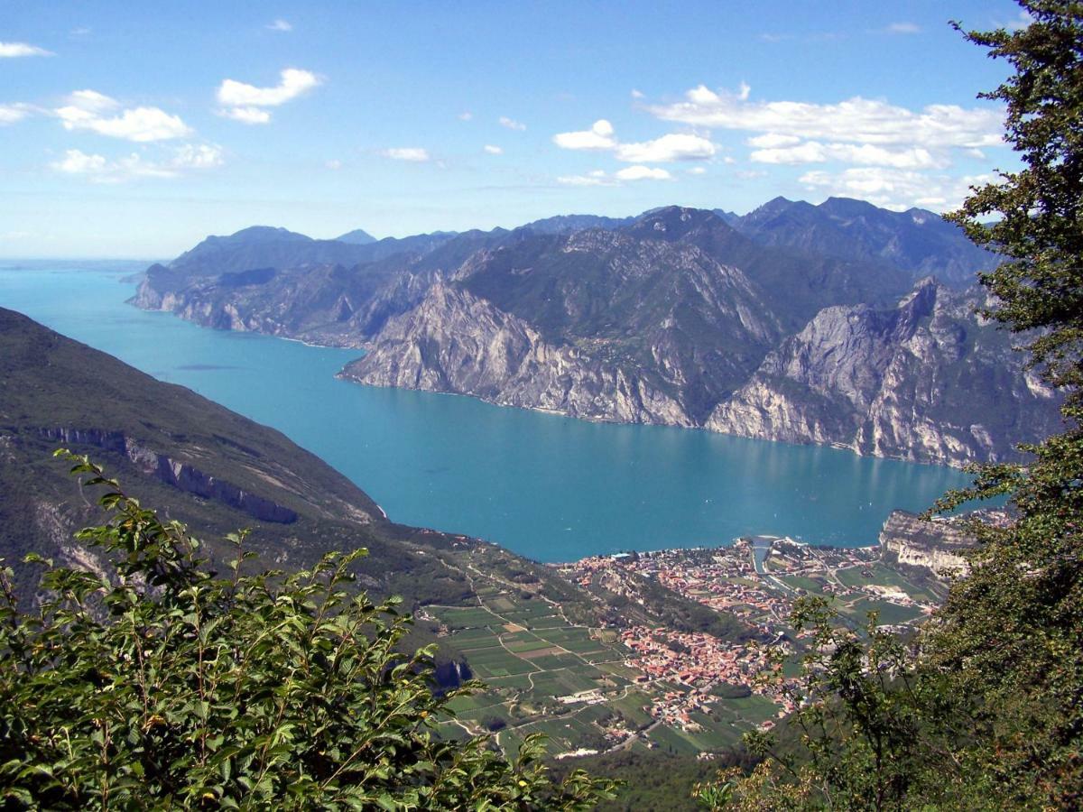 Residenza Picalof Apartment Torbole Sul Garda ภายนอก รูปภาพ