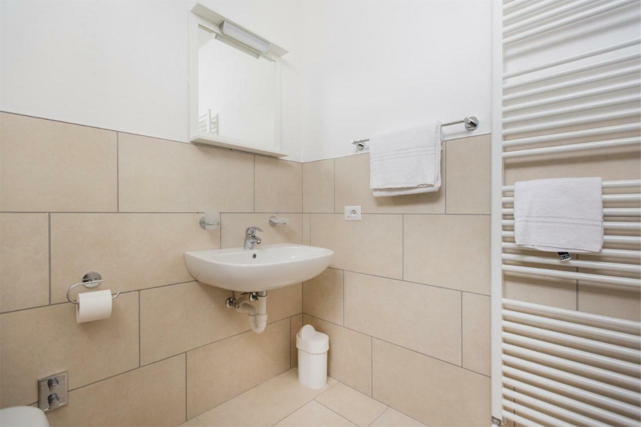 Residenza Picalof Apartment Torbole Sul Garda ภายนอก รูปภาพ